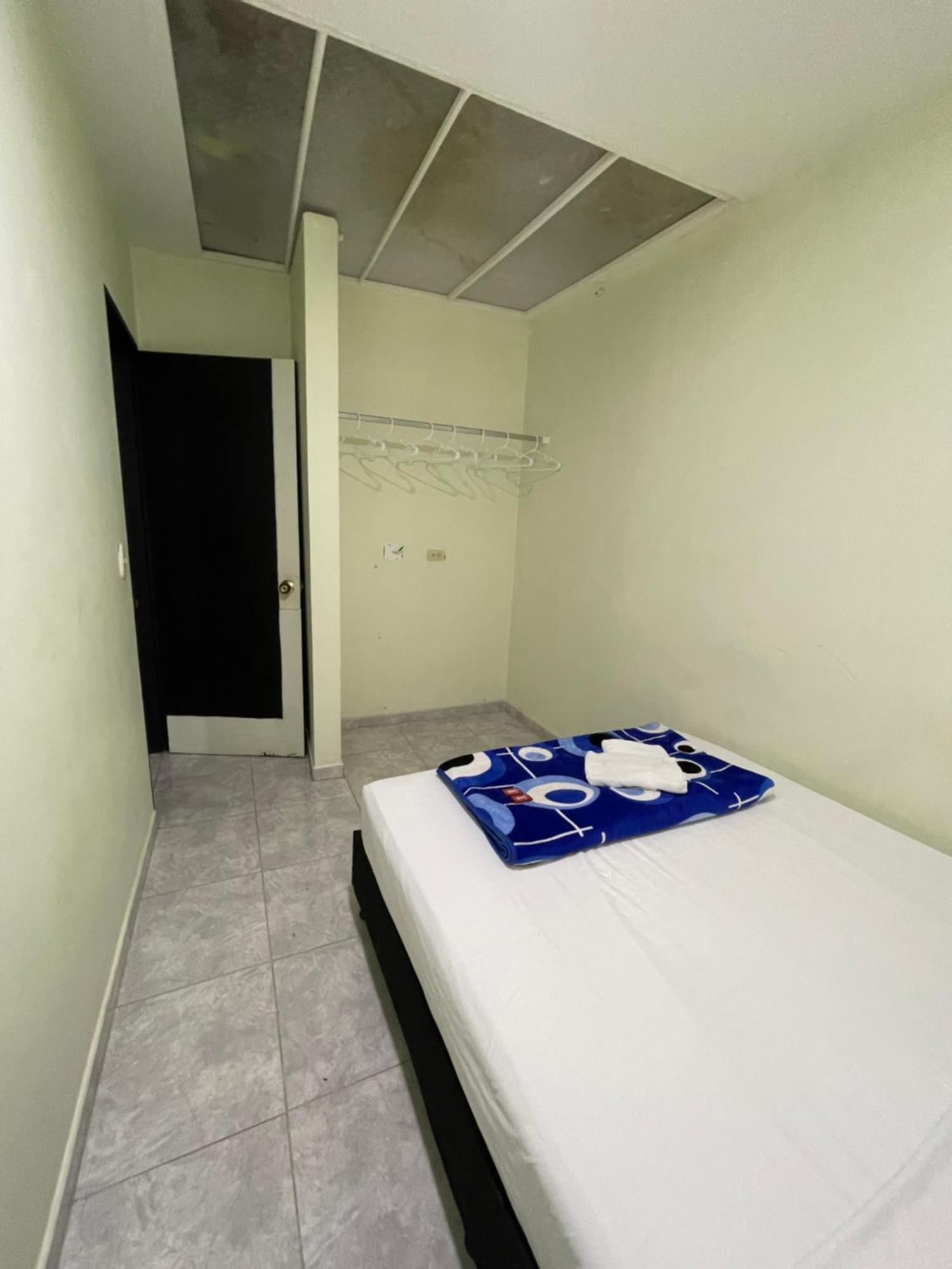 Apartamento Plazoleta De Colores Lägenhet Guatapé Exteriör bild